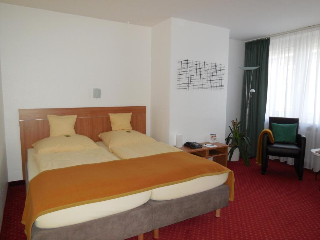 Hotel Sechzehn Leverkusen Habitación foto